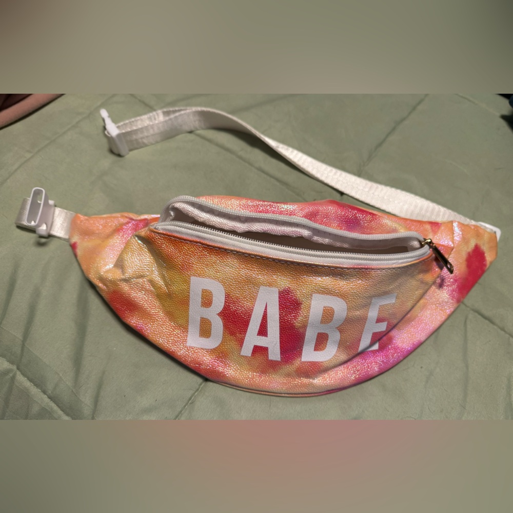 Fanny pack